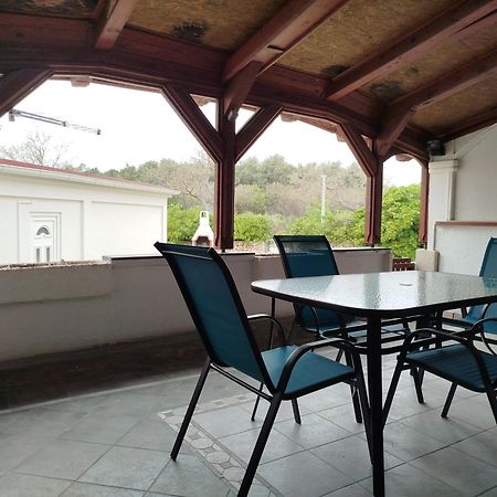 Apartman Iva Novalja Exterior foto
